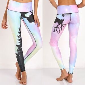Teeki Northern Lights Hot Pant Yoga Leggings